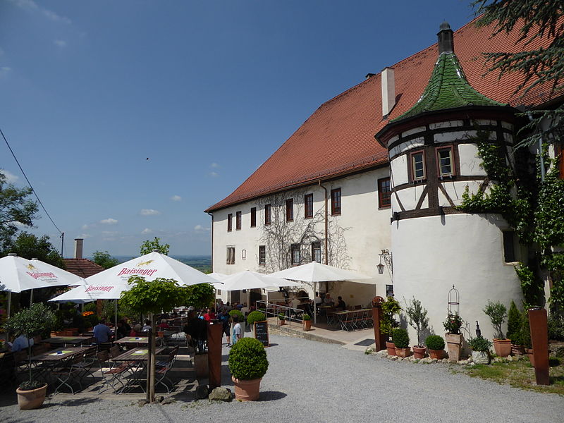 Datei:Hohenentringen Gaststätte Freischankfläche.JPG