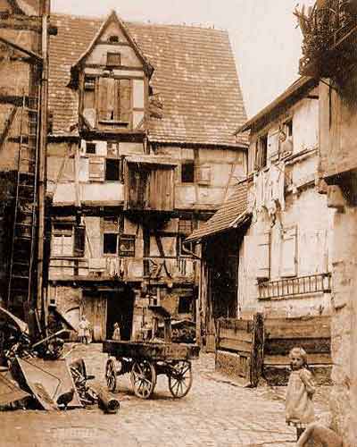 Datei:Süßes Löchle (Judengasse) um 1900.jpg