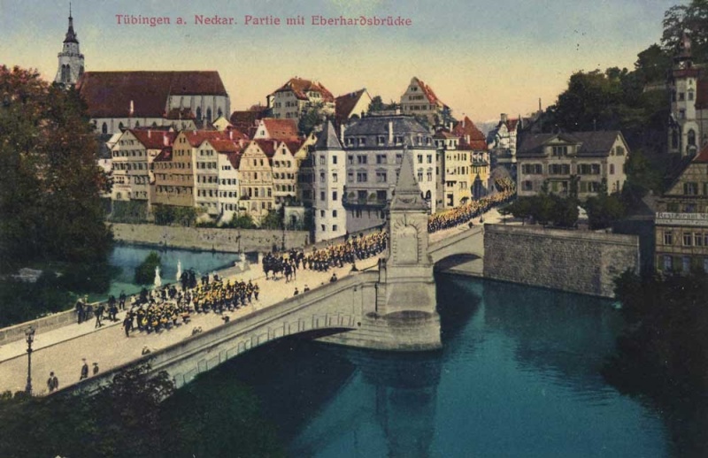 Datei:Militärparade auf Neckarbrücke.jpg