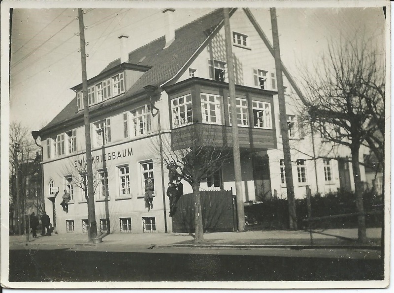 Datei:Gebäude von Emil Kriegbaum in Gomaringen auf einem alten Foto.JPG