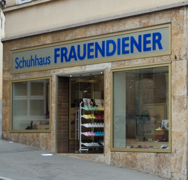 Datei:Schuhhaus Frauendiener.jpg