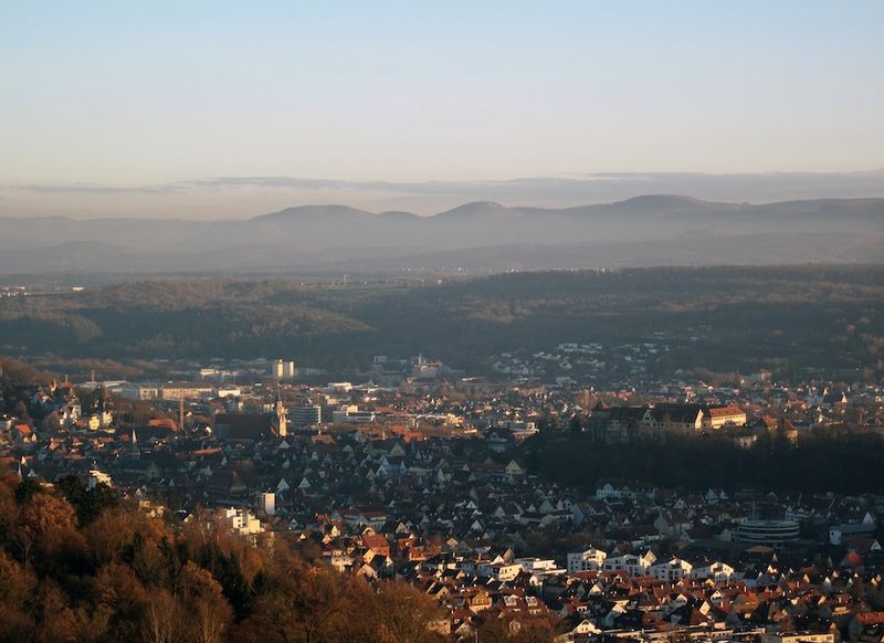 Datei:Blick vom Steinenbergturm auf Altstadt.jpg