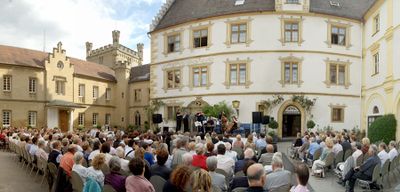 Schloss Weitenburg Konzert.jpg