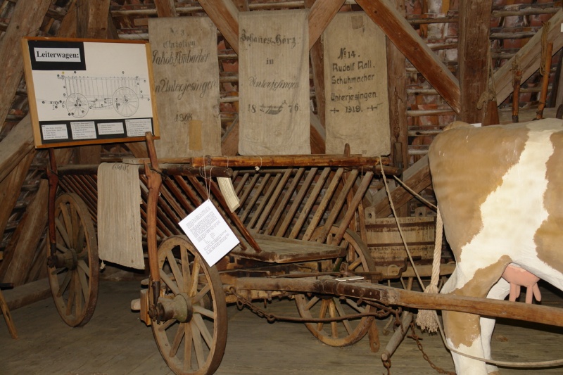 Datei:DSC01663 Mittelgroßer Leiterwagen im Isinger Dorfmuseum in Unterjesingen.JPG