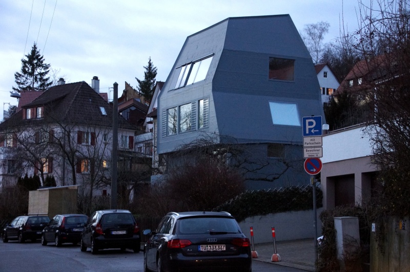 Datei:Architektur in der Justinus-Kerner-Straße.JPG