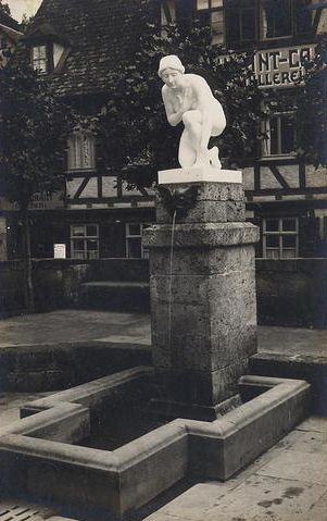 Datei:Ehemaliger Brunnen an der Neckarmüllerei.jpg
