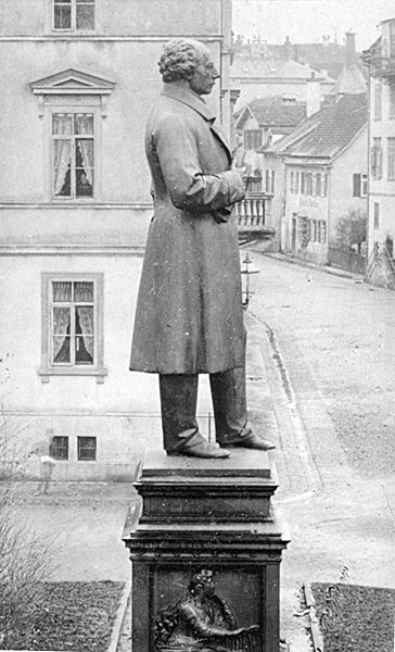 Datei:Uhland-Denkmal um 1900.jpg