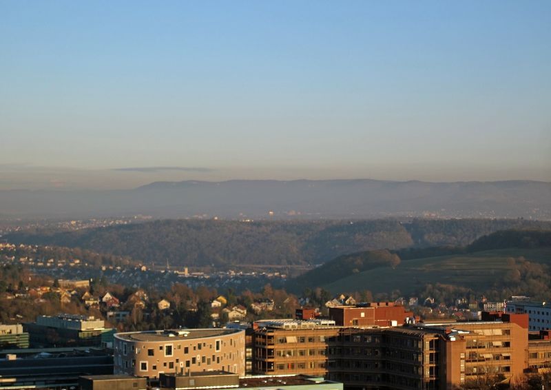 Datei:Blick vom Steinenbergturm zu Kliniken und Österberg 7.jpg