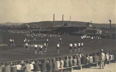 Neuer Turn- u. Sportplatz während der Einweihung 26.07.1927.jpg