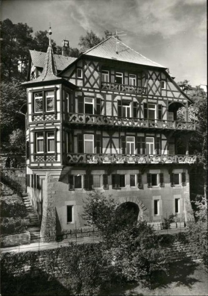 Datei:Edith-Stein-Karmel Berghaus Hügel.jpg