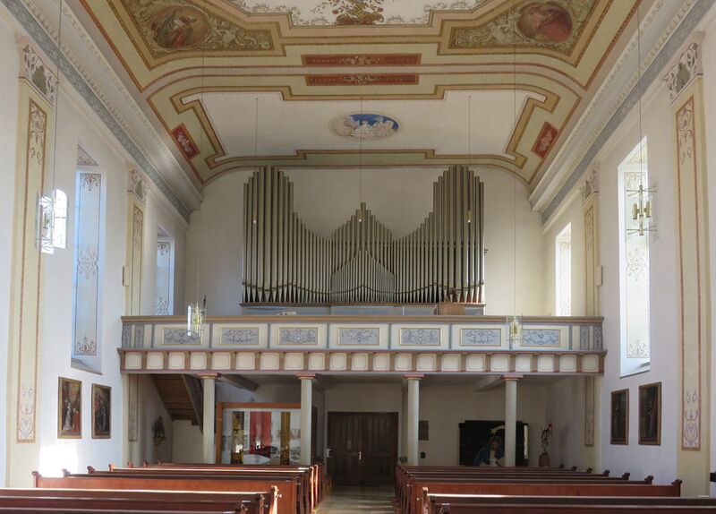 Datei:Pfarrkirche St. Briccius Innen Orgel.jpg