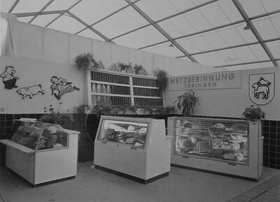 Ausstellung der Metzgerinnung Tübingen 1952.JPG